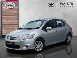 Srebrny Używany 2013 Toyota Auris Hatchback | 28 500 zł (Dobra cena)