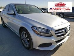 Srebrny Używany 2015 Mercedes C300 Sedan/Limuzyna | 62 000 zł