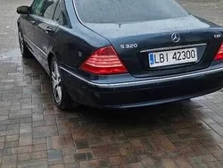 Niebieski Używany 2005 Mercedes 220 Sedan/Limuzyna | 27 000 zł