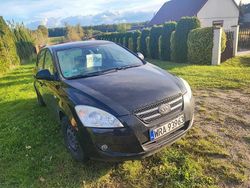 Czarny Używany 2008 Kia Ceed Hatchback | 10 200 zł (Dość drogi)