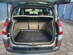 Srebrny Używany 2005 Renault Scénic II Minivan | 6400 zł (Uczciwa cena)
