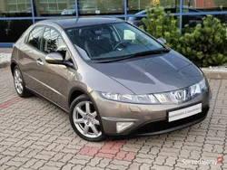 Beżowy Używany 2007 Honda Civic Hatchback | 19 500 zł (Uczciwa cena)