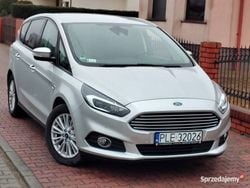 Srebrny Używany 2017 Ford S-MAX S Minivan | 61 900 zł (Uczciwa cena)
