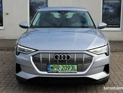 Srebrny Używany 2021 Audi e-tron SUV | 119 900 zł