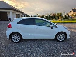 Biały Używany 2015 Kia Rio DREAM-TEAM Edition Hatchback | 27 900 zł (Uczciwa cena)