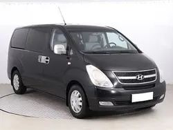 Czarny Używany 2009 Hyundai H-1 Minivan | 38 999 zł