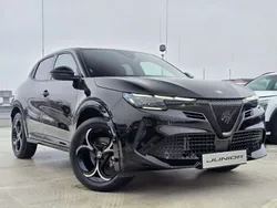 Lakier pastelowy czarny tortora Nowe 2025 Alfa Romeo Junior SUV | 139 091 zł