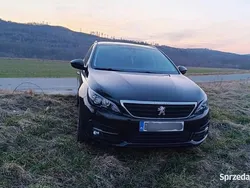 Czarny Używany 2020 Peugeot 308 Kombi | 40 000 zł