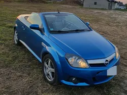Niebieski Używany 2005 Opel Tigra Kabriolet | 12 500 zł (Dość drogi)