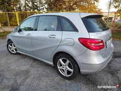 Srebrny Używany 2012 Mercedes B180 Minivan | 22 900 zł (Dobra cena)