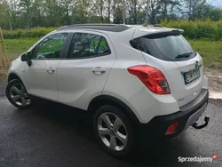 Biały Używany 2013 Opel Mokka SUV | 42 000 zł (Uczciwa cena)
