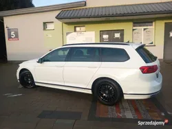 Biały Używany 2016 VW Passat R-line Kombi | 58 000 zł (Uczciwa cena)
