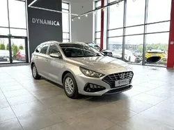 Srebrny (metalik) Używany 2022 Hyundai i30 Classic Kombi | 59 500 zł (Uczciwa cena)