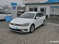 Biały Używany 2020 VW Golf VII Trendline Kombi | 62 900 zł (Uczciwa cena)