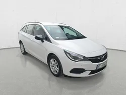 Biały Używany 2022 Opel Astra Kombi | 38 000 zł (Super Cena)