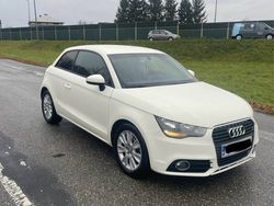 Biały Używany 2010 Audi A1 Hatchback | 20 500 zł (Uczciwa cena)