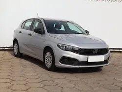 Srebrny Używany 2021 Fiat Tipo Hatchback | 43 999 zł (Uczciwa cena)