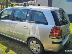 Srebrny Używany 2005 Opel Zafira Minivan | 3500 zł (Uczciwa cena)