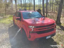 Czerwony Używany 2021 Chevrolet Silverado Pickup | 122 000 zł