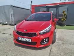 Czerwony Używany 2016 Kia Ceed 2 Hatchback | 33 900 zł (Dobra cena)