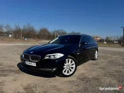 Granatowy Używany 2012 BMW 525 Kombi | 39 990 zł (Uczciwa cena)