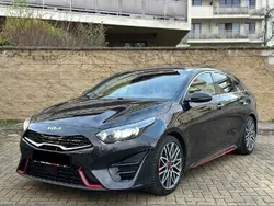 Czarny Używany 2022 Kia ProCeed 2 Hatchback | 94 700 zł (Uczciwa cena)