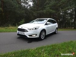 Biały Używany 2015 Ford Focus Kombi | 37 500 zł (Dość drogi)