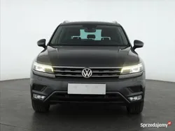 Szary Używany 2016 VW Tiguan SUV | 87 999 zł (Dość drogi)