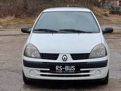 Biały Używany 2002 Renault Clio II Hatchback | 5999 zł (Dość drogi)