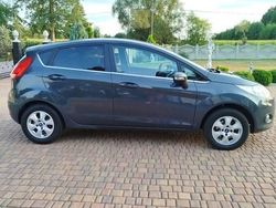 Grafitowy Używany 2011 Ford Fiesta Hatchback | 12 800 zł (Uczciwa cena)