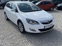 Biały Używany 2011 Opel Astra Kombi | 16 600 zł (Uczciwa cena)