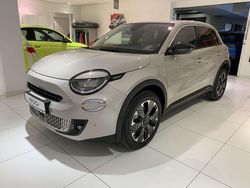 Lakier metalizowany kremowy cappucino Nowe 2025 Fiat 600 La Prima SUV | 103 392 zł (Uczciwa cena)