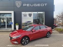 Czerwony Używany 2022 Hyundai Elantra Sedan/Limuzyna | 77 900 zł (Dość drogi)