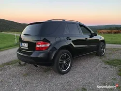 Czarny Używany 2009 Mercedes ML280 SUV | 35 555 zł (Uczciwa cena)
