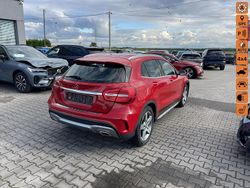Czerwony (metalik, perła) Używany 2017 Mercedes GLA200 SUV | 59 900 zł