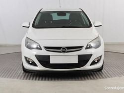 Biały Używany 2012 Opel Astra Hatchback | 24 999 zł (Uczciwa cena)