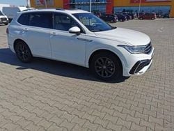 Biały Używany 2024 VW Tiguan R-line SUV | 155 000 zł