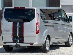 Srebrny (metalik) Używany 2022 Ford Tourneo Custom Van | 144 500 zł