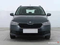 Szary Używany 2021 Skoda Fabia Kombi | 35 999 zł (Uczciwa cena)