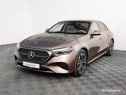 Brązowobeżowy Używany 2025 Mercedes E220 Avantgarde Sedan/Limuzyna | 342 840 zł