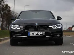 Czarny Używany 2018 BMW 330e iPerformance Sedan/Limuzyna | 94 600 zł (Dobra cena)