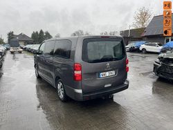 Grafitowy (metalik) Używany 2017 Peugeot Traveller Minivan | 32 900 zł