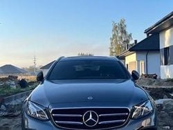 Szary Używany 2019 Mercedes A200 Avantgarde Kombi | 114 000 zł