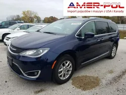 Niebieski Używany 2020 Chrysler Pacifica Touring SUV | 98 000 zł