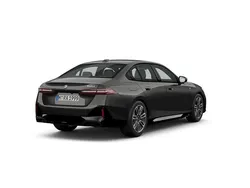 Szary sophisto z brylantowym połyskiem metalizowany Używany 2024 BMW 520 Comfort Edition Sedan/Limuzyna | 237 900 zł (Super Cena)