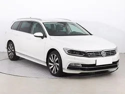 Biały Używany 2018 VW Passat Kombi | 58 999 zł (Dobra cena)