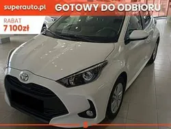 Biały Nowe 2025 Toyota Yaris Hybrid Comfort Hatchback | 92 700 zł (Uczciwa cena)