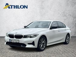 Biały Używany 2022 BMW 318 Sedan/Limuzyna | 110 600 zł (Dobra cena)