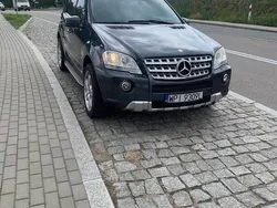 Grafitowy Używany 2011 Mercedes ML55 AMG SUV | 53 000 zł