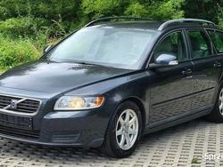 Szary Używany 2010 Volvo V50 Kombi | 17 900 zł (Uczciwa cena)